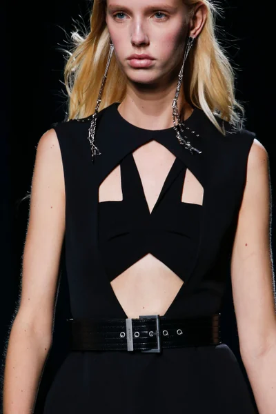 Look 57